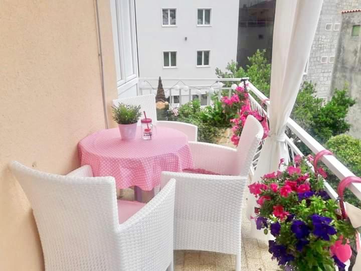 Nina Hotel Baška Voda Eksteriør billede